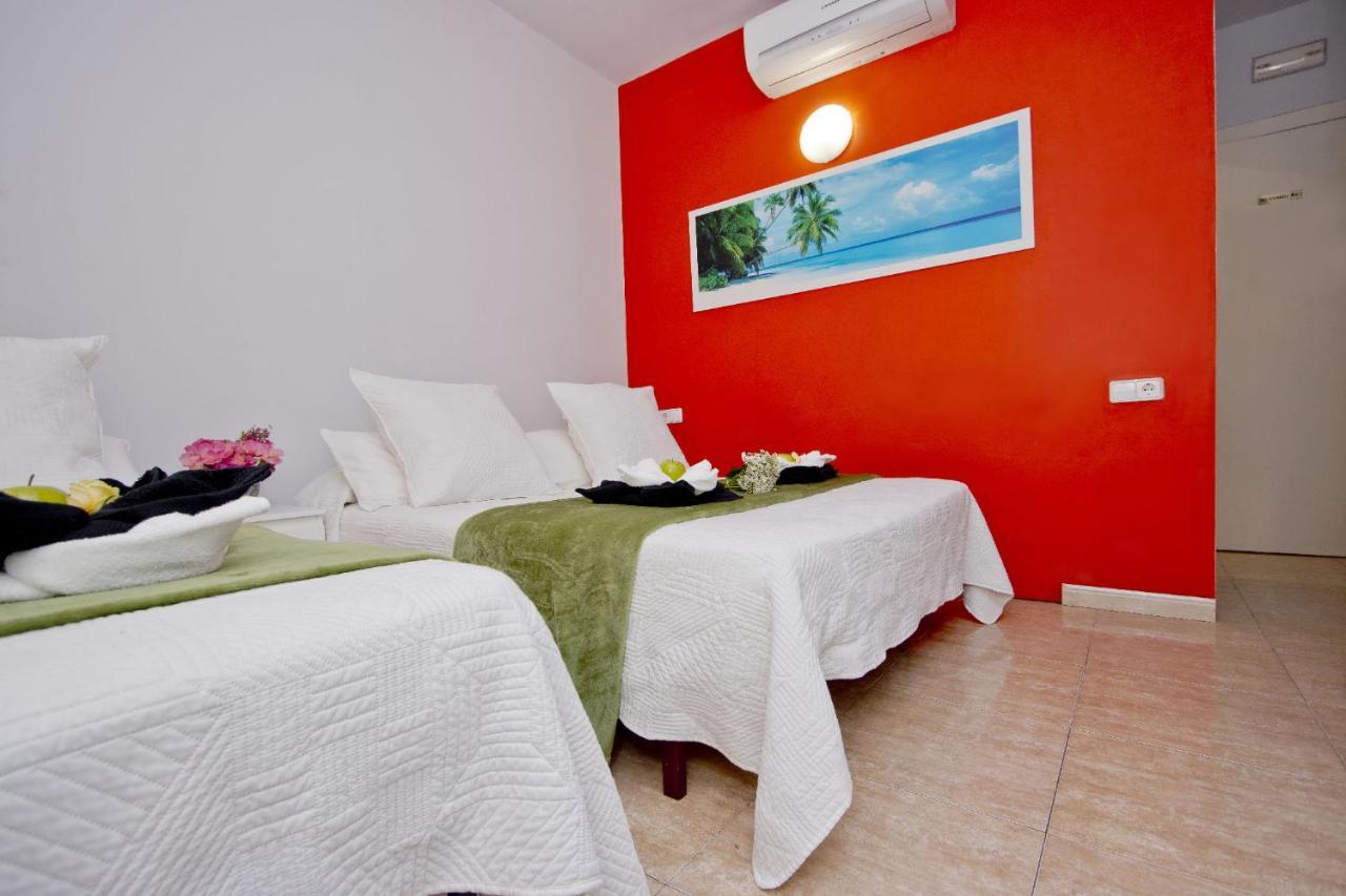 Barcelona City North Hostal Dış mekan fotoğraf