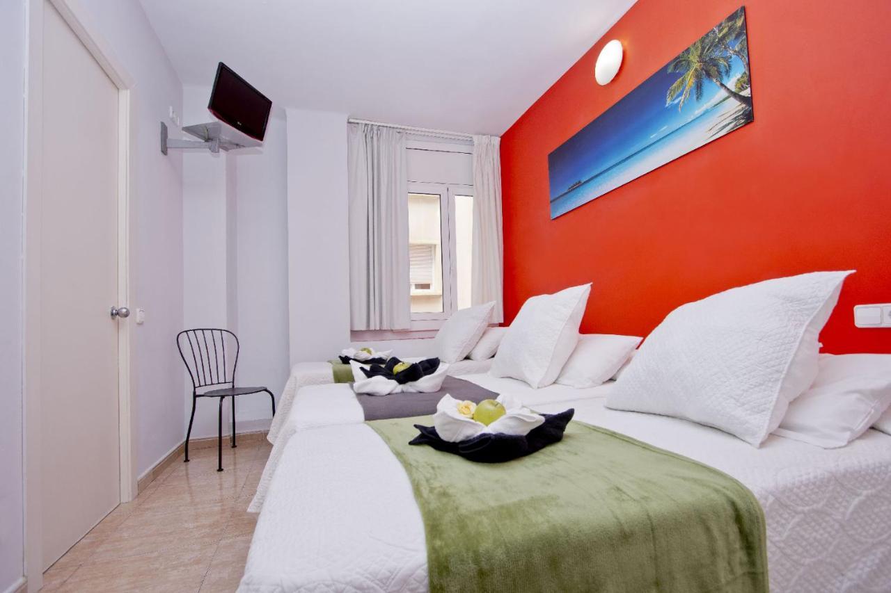 Barcelona City North Hostal Dış mekan fotoğraf